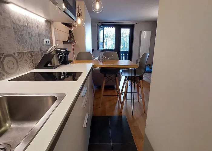 Confortable Renove En Verdoyante A - Fr-1-517-69 *